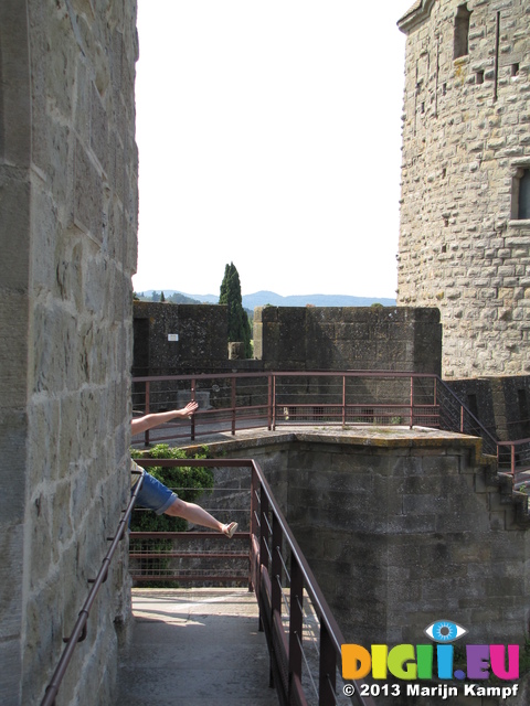 SX28259 Jenni in La Cite, Carcassone